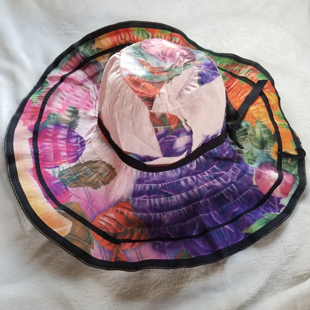 ☀️3/$15☀️ NWOT Packable Sun Hat, floral print